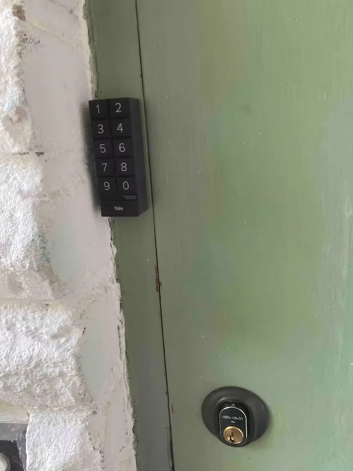 Smartlås vid lägenhetens entré